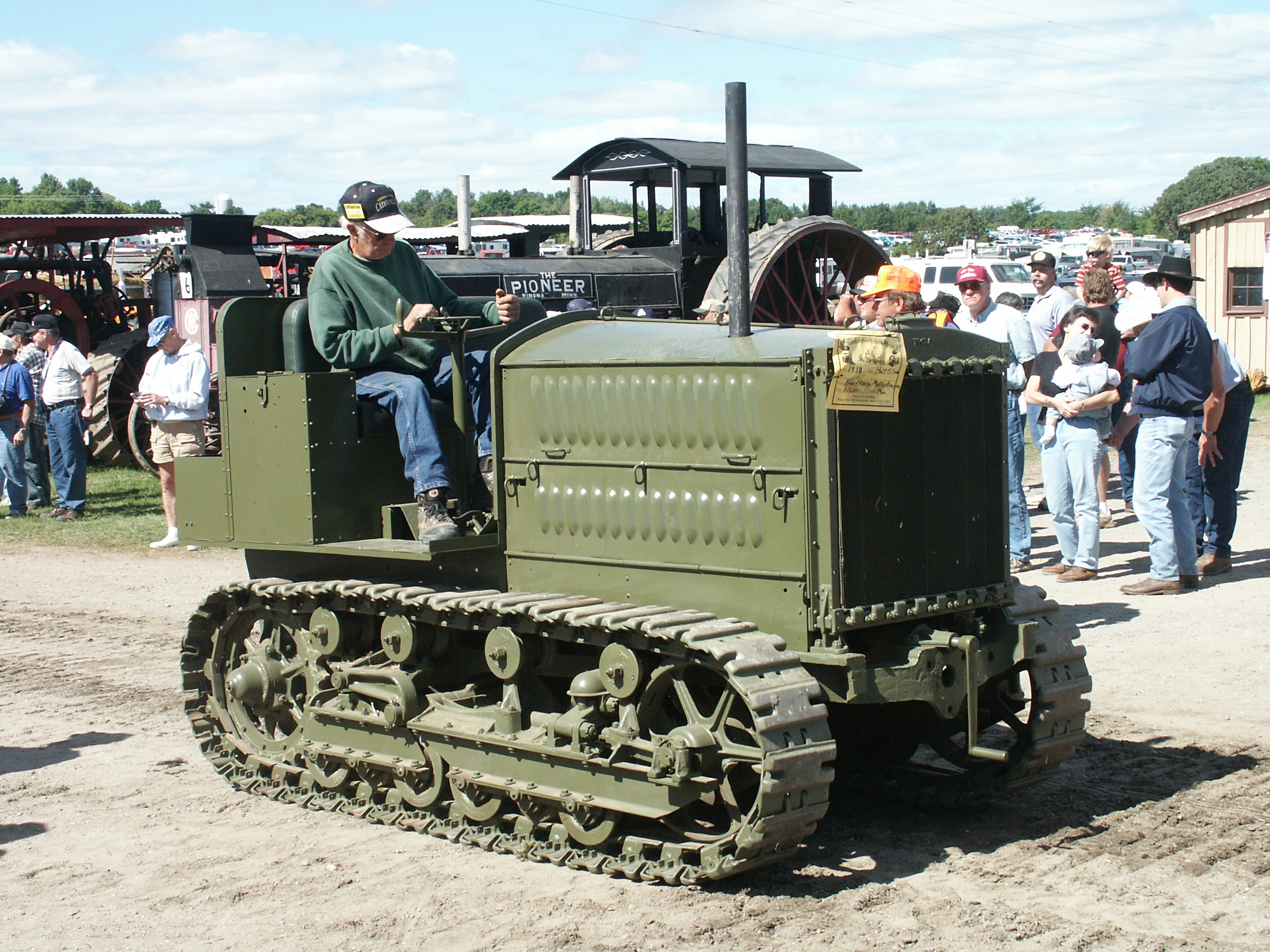 Tractor histórico remolcador Holt estados unidos 1914 listo modelo escala 1:43 